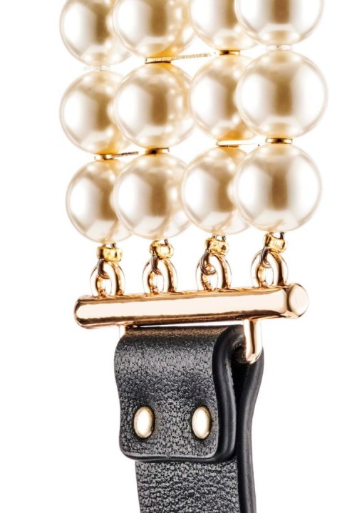 GUILTY PLEASURE LUMINIOUS PEARL LEASH AND COLLAR